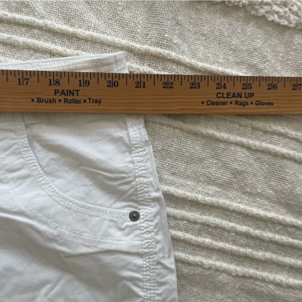 INC International Concepts Macy’s Plus Size White cargo shorts pockets size 18W - Picture 15 of 16